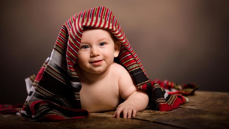 Simak deretan nama bayi laki-laki Islami berikut ini untuk tambahan referensi Bunda. Terdengar gagah dan bermakna ramah.