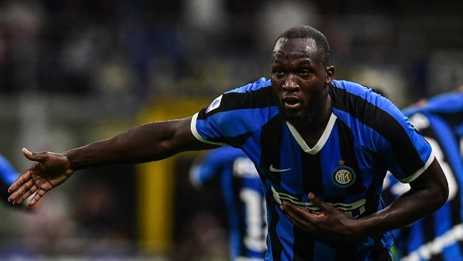 Manchester United diklaim mengalami krisis lini depan lantaran melepas Romelu Lukaku ke Inter Milan.