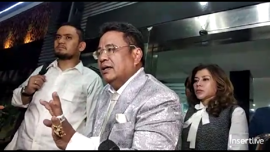 Hotman Paris menduga ada pihak yang sengaja mengompori Elza Syarief sehingga melaporkan dirinya atas kejadian saat Nikita melabraknya.
