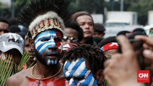 Tak hanya di dalam negeri, dukungan terhadap gerakan Papua merdeka ternyata ada di sejumlah negara hingga kerap membuat "gerah" Indonesia.