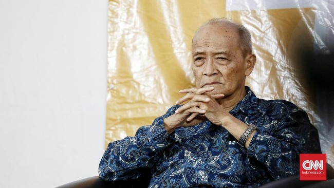 Ahmad Syafii Maarif, tokoh pluralisme dan pembela HAM itu telah pergi. Ia pantas jadi ikon pluralis Indonesia dan satu dari beberapa tokoh muslim progresif.