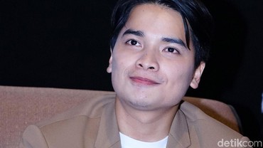 img-title Rumah Alvin Faiz Dibobol Maling, Hanya Satu Barang nan Hilang