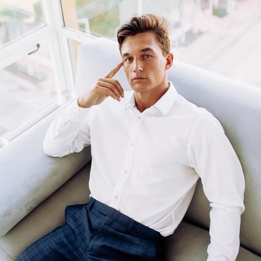 Tyler Cameron Bantah Isu Jadi Ayah dari Bayi Gigi Hadid