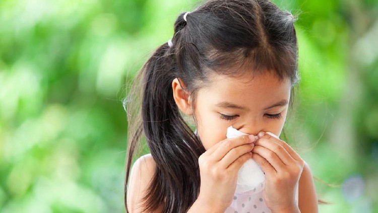 2 Cara Mengatasi Flu pada Anak dengan Bahan Alami