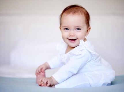 100 Inspirasi Nama Bayi Perempuan Bermakna Mulia, Pas untuk Putri Kecil