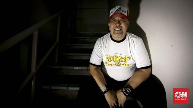 Indro Warkop DKI menilai trio Warkopi berakting seolah-olah menjadi grup legendaris tersebut.