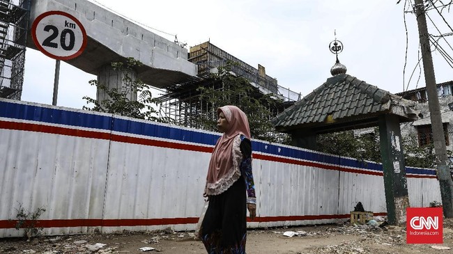 Menkomarinves Luhut Panjaitan mengatakan butuh dana Rp3,75 triliun untuk menyelesaikan pembangunan Tol Becakayu.