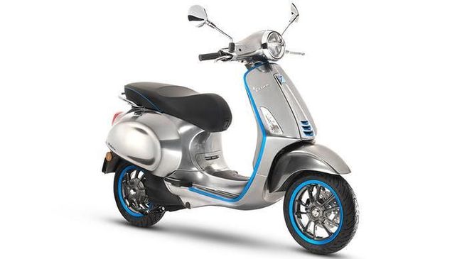 Vespa Listrik Siap 'Nyetrum' Indonesia Piaggio Indonesia menyambut baik perpres kendaraan listrik, responsnya ingin meluncurkan skuter listrik Vespa Elettrica.