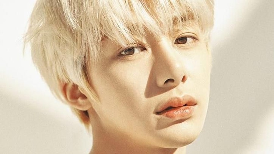 5. Hyungwon Monsta X Deretan idol K-pop pemilik bibir tebal nan seksi yang bikin salah fokus.