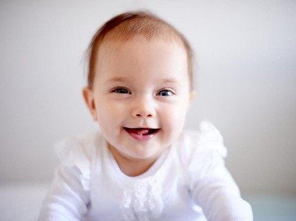 20 Inspirasi Nama Bayi Perempuan Islami Berarti Cemerlang