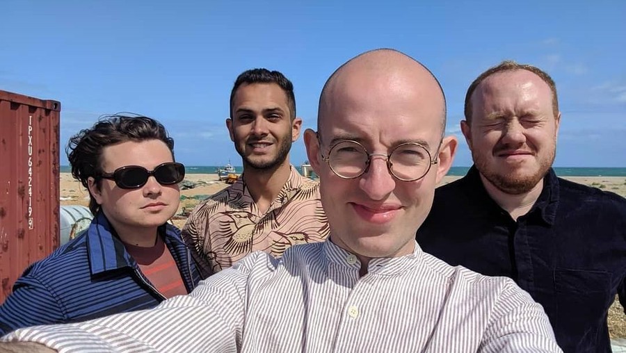 Lirik Lagu Eat, Sleep, Wake (Nothing But You) - Bombay Bicycle Club Ulasan lirik lagu berjudul Eat, Sleep, Wake (Nothing But You) yang dinyanyikan oleh Bombay Bicycle Club.