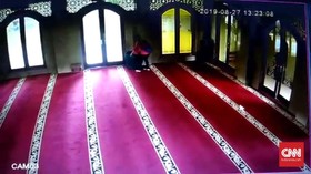 Polisi Kantongi Identitas Penipu Ganti Barcode QRIS Kotak Amal Masjid
