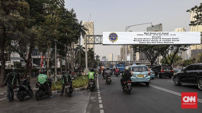Pertamina menyebut perluasan ganjil genap di DKI Jakarta belum pengaruhi konsumsi BBM karena masih tahap uji coba.