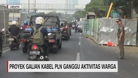 VIDEO: Proyek Galian Kabel PLN Ganggu Aktivitas Warga