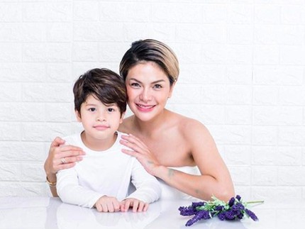 10 Momen Manis Nikita Mirzani dengan Putranya, Azka