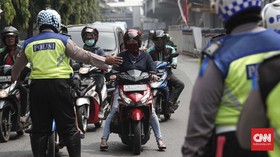 Viral Polantas Maki Pelanggar Lalin, Dirlantas Polda Metro Minta Maaf