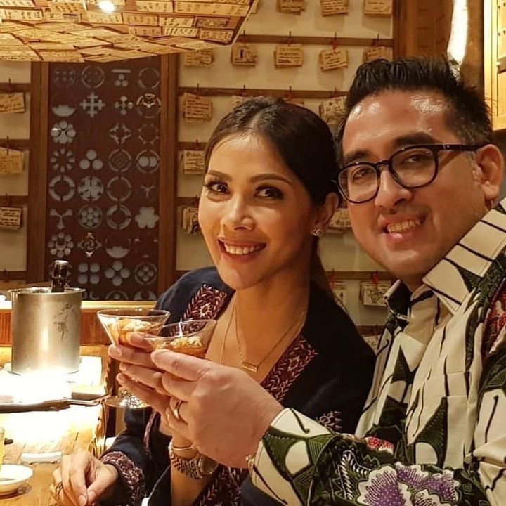 Langgeng dan bahagia selalu ya, Nadia dan keluarga. (Foto: Instagram @nadiamulya)