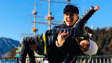 img-title Pesan Panjang Nikita Mirzani Saat Rayakan Ultah Azka Adik Lolly