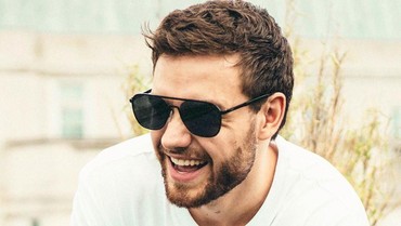 img-title Pamer Jenggot Lebat, Liam Payne Bikin Fans One Direction Syok