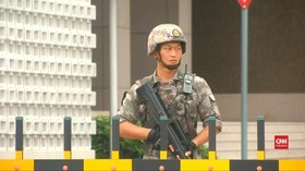 VIDEO: Militer China Rotasi Pasukan Ke Hong Kong