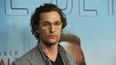 img-title Matthew McConaughey Tegas untuk Tak Paksa Anak Vaksin Covid-19