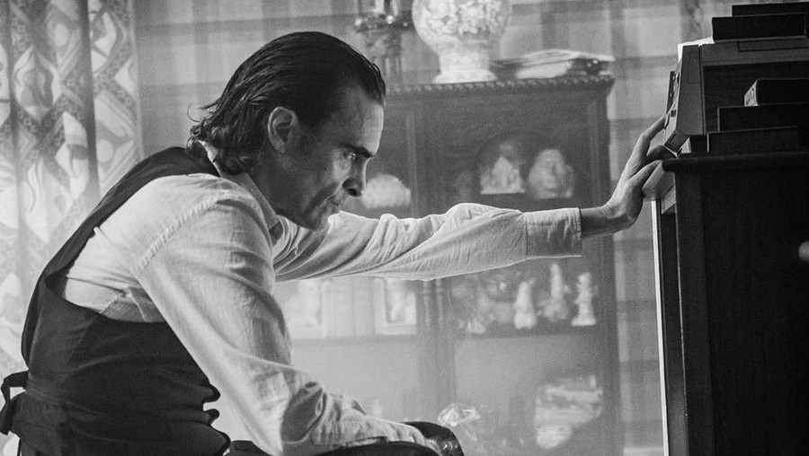Todd Phillips pastikan Joker dipastikan hanya akan jadi film solo.