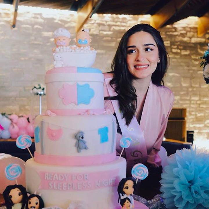 <p>Di usia kehamilan 34 minggu, Yasmine terlihat sangat cantik. Tak terlihat banyak perubahan pada fisiknya. (Foto: Instagram @yaswildblood)</p>