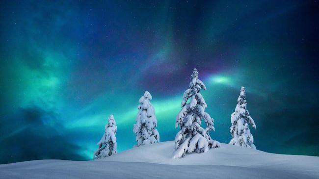 Aurora adalah fenomena alam berupa pancaran cahaya berwarna-warni. Kenapa aurora lebih sering berwarna hijau? Berikut penjelasannya.