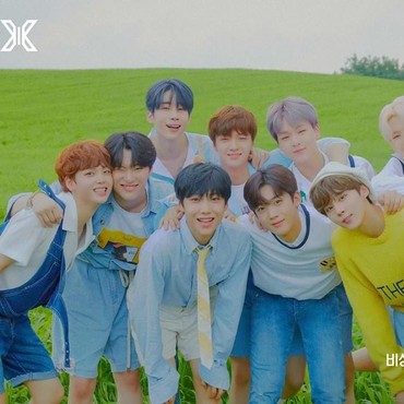 Lirik Lagu I'm Here For You - X1