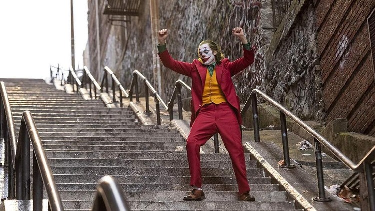 Film Joker mengusung genre psychological thriller ini tak cocok ditonton oleh anak-anak, Bunda.
