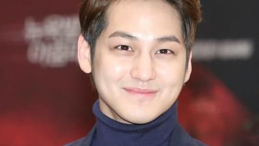 4. Kim Bum Ini dia lima aktor korea pemilik wajah imut yang menggemaskan.