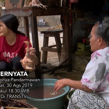 Sonya Pandarmawan, Eks JKT48 Jadi Pencabut Bulu Ayam