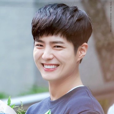 Park Bo Gum Masuk Wajib Militer Hari Ini