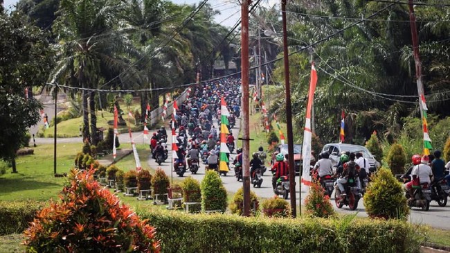 Anggota Dewan Pers Ahmad Djauhar mengatakan warga Papua sulit mencari info karena terbatasnya akses informasi. Hal ini berimbas pada info dari mulut ke mulut.