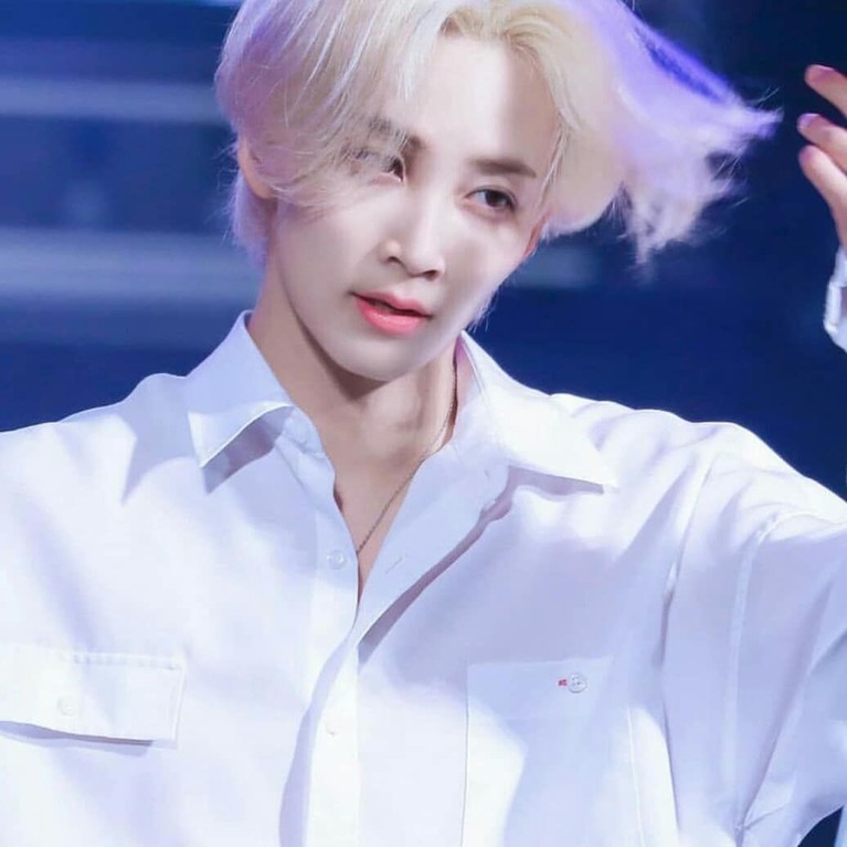 Visual idol K-Pop ini terpilih secara khusus dipuji karena terlihat seperti mereka keluar dari webtoon. Siapa saja?