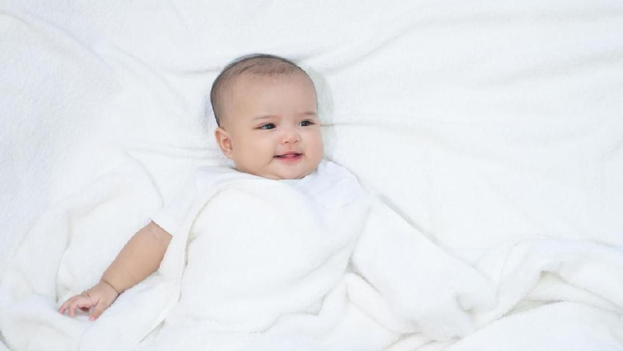 30 Nama Bayi Perempuan Berawalan A dari Bahasa Sanskerta