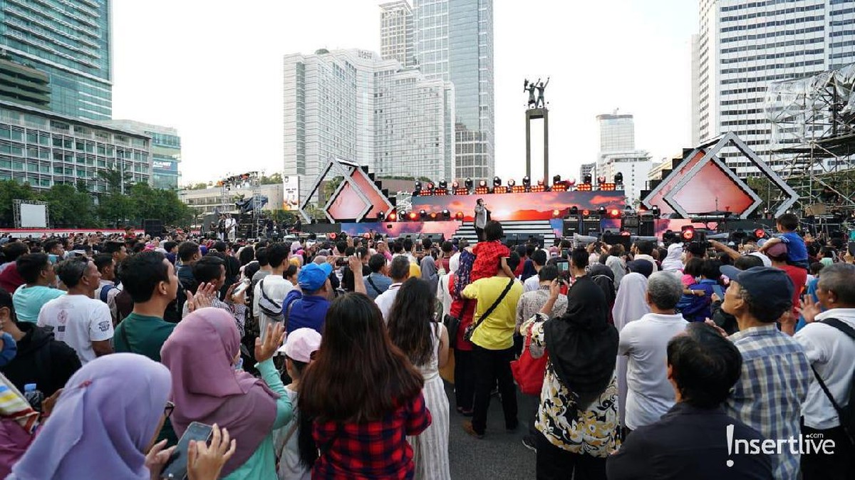 Beberapa keramaian dan keseruan acara Jakarta Muharram Festival di Bundaran HI&comma; Jakarta Pusat&comma; hari ini&comma; Sabtu &lpar;31&sol;8&rpar;