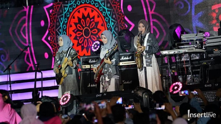 Beberapa kemeriahan acara Jakarta Muharram Festival yang diadakan oleh Pemprov DKI Jakarta. 