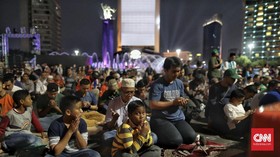 Warga Kerumuni Bundaran HI Saksikan Jakarta Muharram Festival