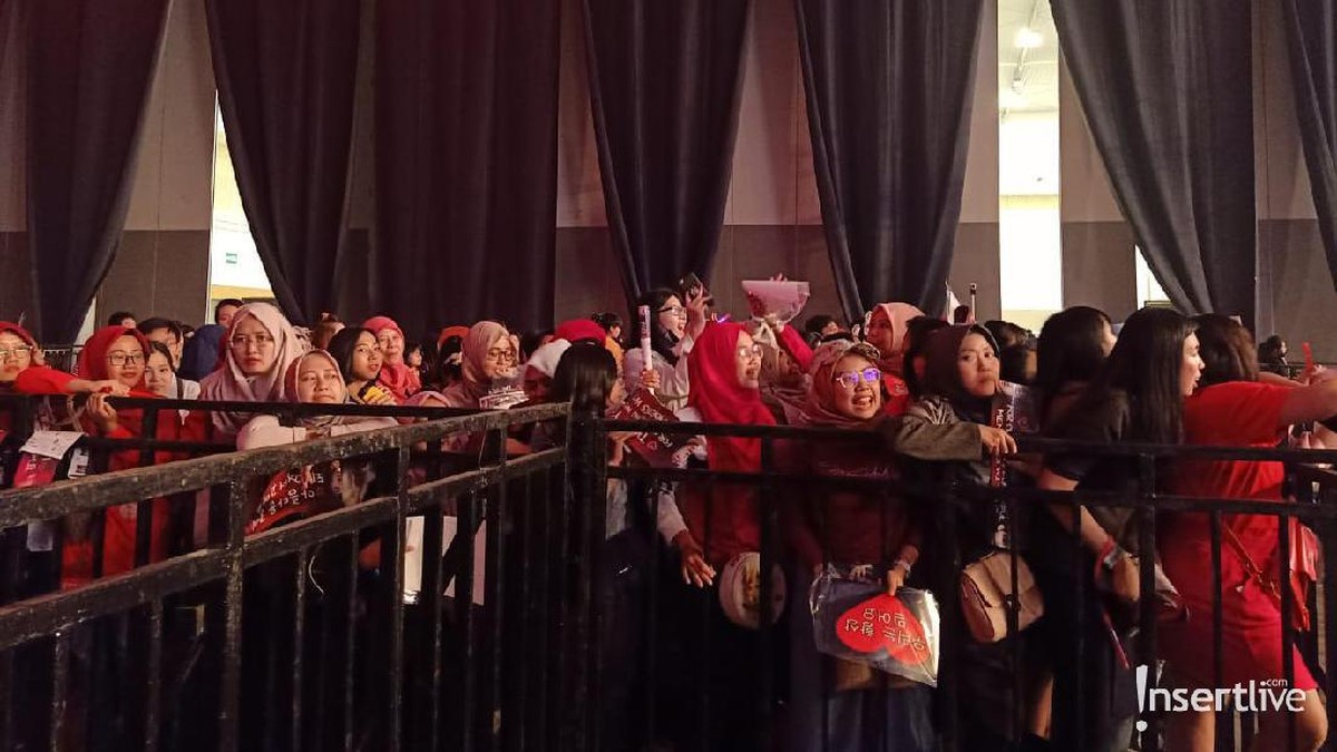 Beberapa keseruan Konser TVXQ sapa para Cassiopeia di ICE BSD&comma; Tangerang&comma; Sabtu &lpar;31&sol;8&rpar;&period;