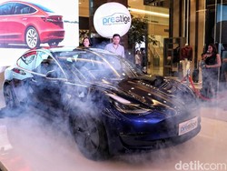 Mantan Insinyur Tesla dari Indonesia: Harga Mobil Listrik Belum Masuk Akal, Harusnya Setara Avanza