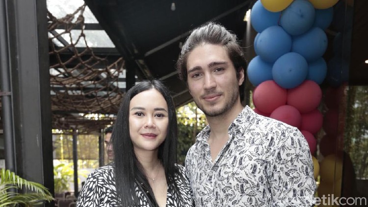 Aura Kasih