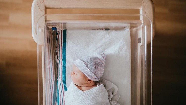 Tahun baru Islam 1441 Hijriah bisa jadi inspirasi Bunda dan Ayah memilih nama bayi. Salah satunya nama bayi dengan arti awal yang baru.