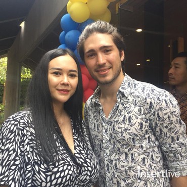 Sosoknya Menghilang, Eryck Amaral Dipanggil Hadiri Sidang Cerai Lewat Radio