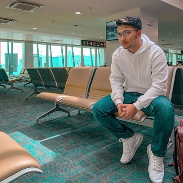 Mobil Rusak Parah, Ihsan Tarore Tak Minta Ganti Rugi