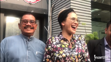 Farhat Abbas dan Elza Syarief Kompak, Nikita Mirzani: Mungkin Harus Nikah