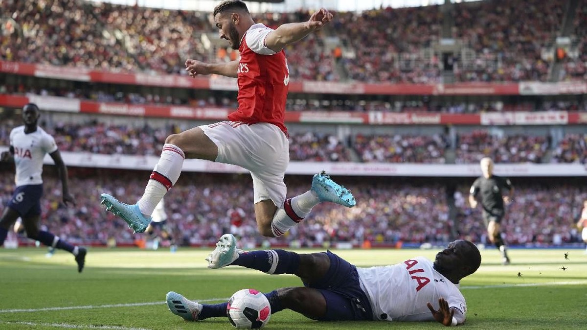 FOTO: Duel Panas Arsenal vs Tottenham Berakhir Antiklimaks