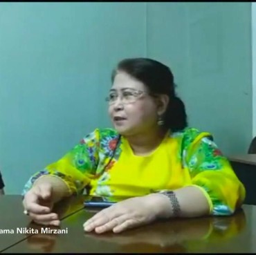 Tak Tahu UU Perlindungan Anak, Elza Syarief Sindir Hotman Paris?