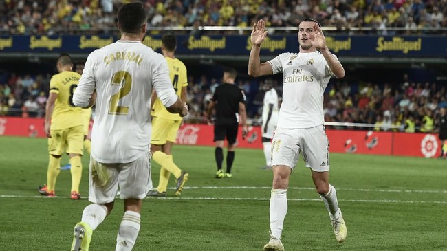 Winger asal Wales Gareth Bale menyamai torehan gol legenda sepak bola Brasil Ronaldo Luis Nazario de Lima yang mengoleksi 104 gol di Real Madrid.