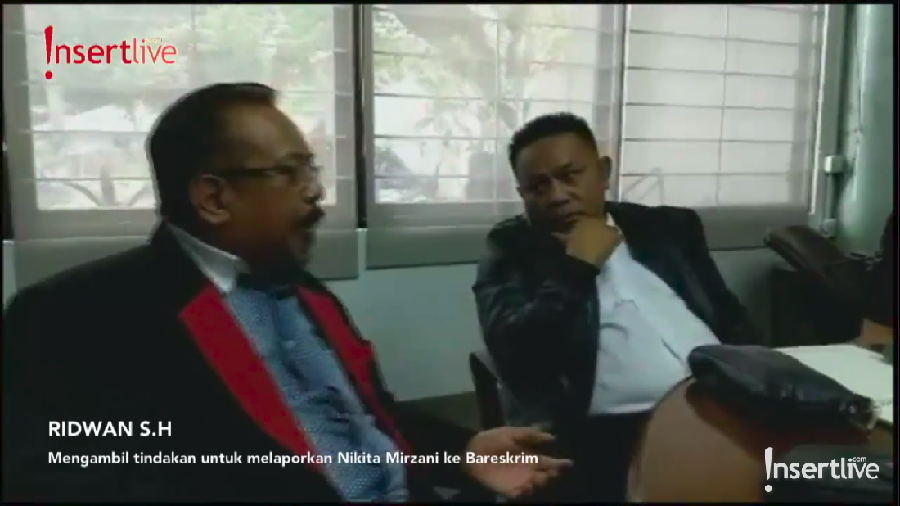 Lawan Nikita Mirzani, Elza Syarief Didukung Pengacara Seluruh Indonesia Pengacara di seluruh Indonesia akan ikut melaporkan Nikita Mirzani.